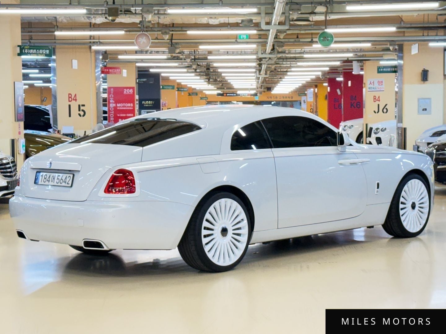 Rolls-Royce Wraith 2016 — миниатюра 2