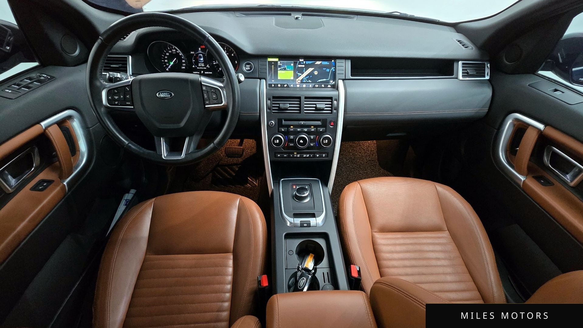 Land Rover Discovery Sport 2017 — миниатюра 7