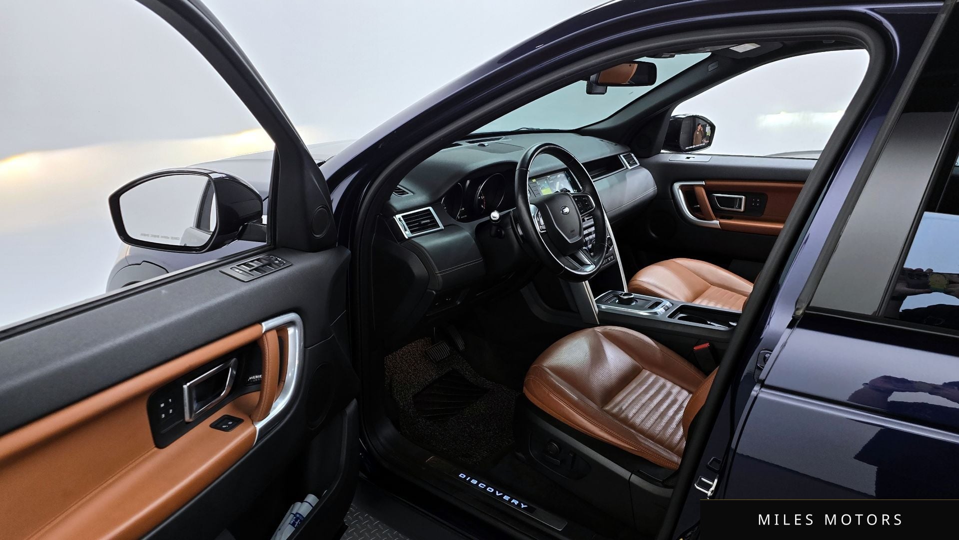Land Rover Discovery Sport 2017 — миниатюра 10