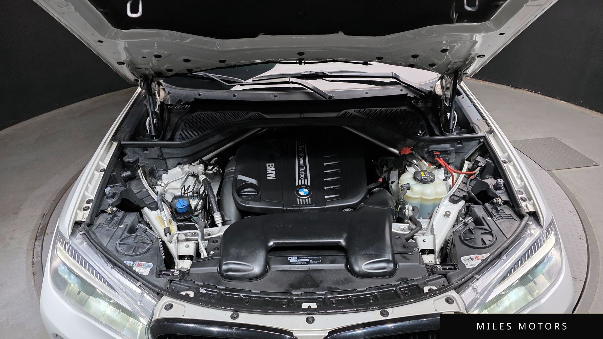BMW X6 (F16) 2017 — миниатюра 6