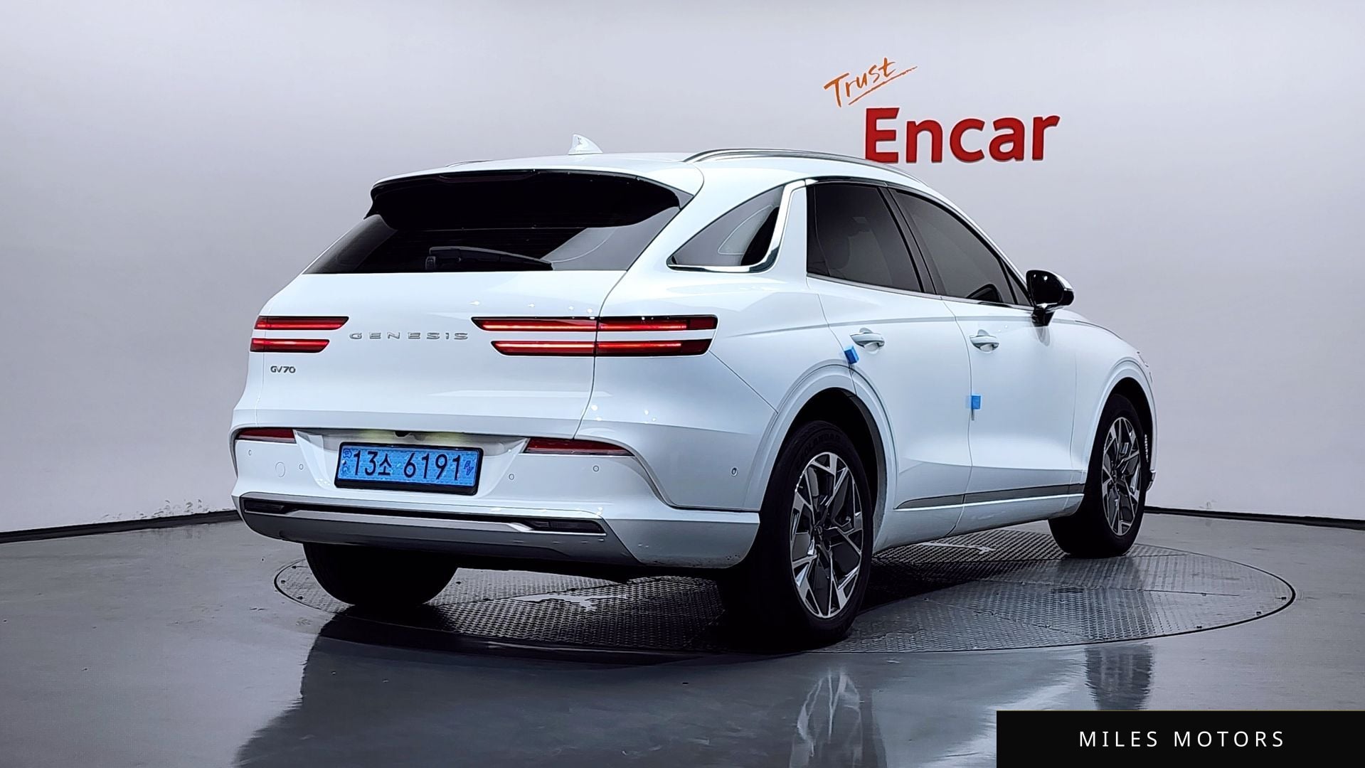Genesis GV70 2022 — миниатюра 2