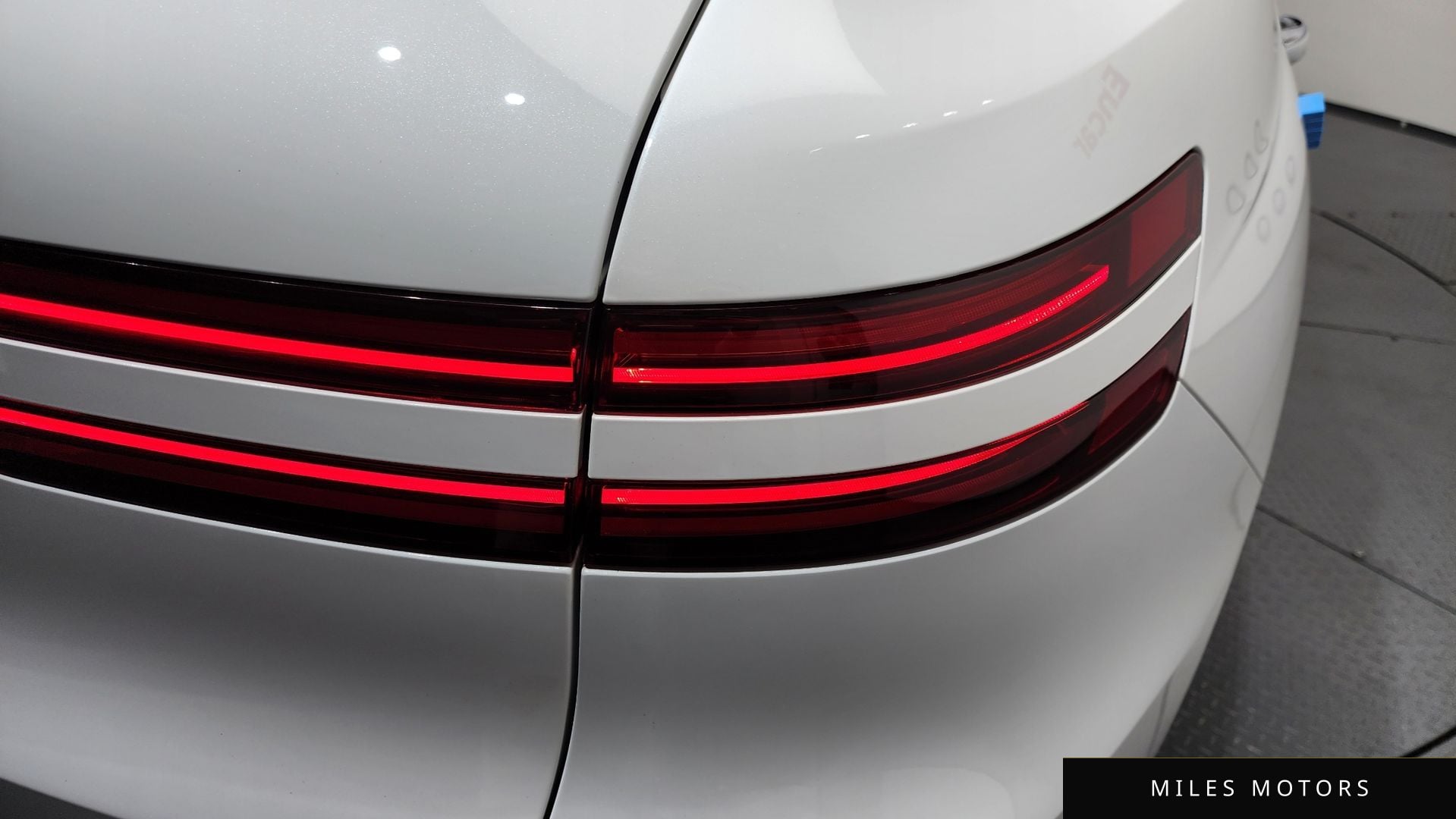 Genesis GV70 2022 — миниатюра 9