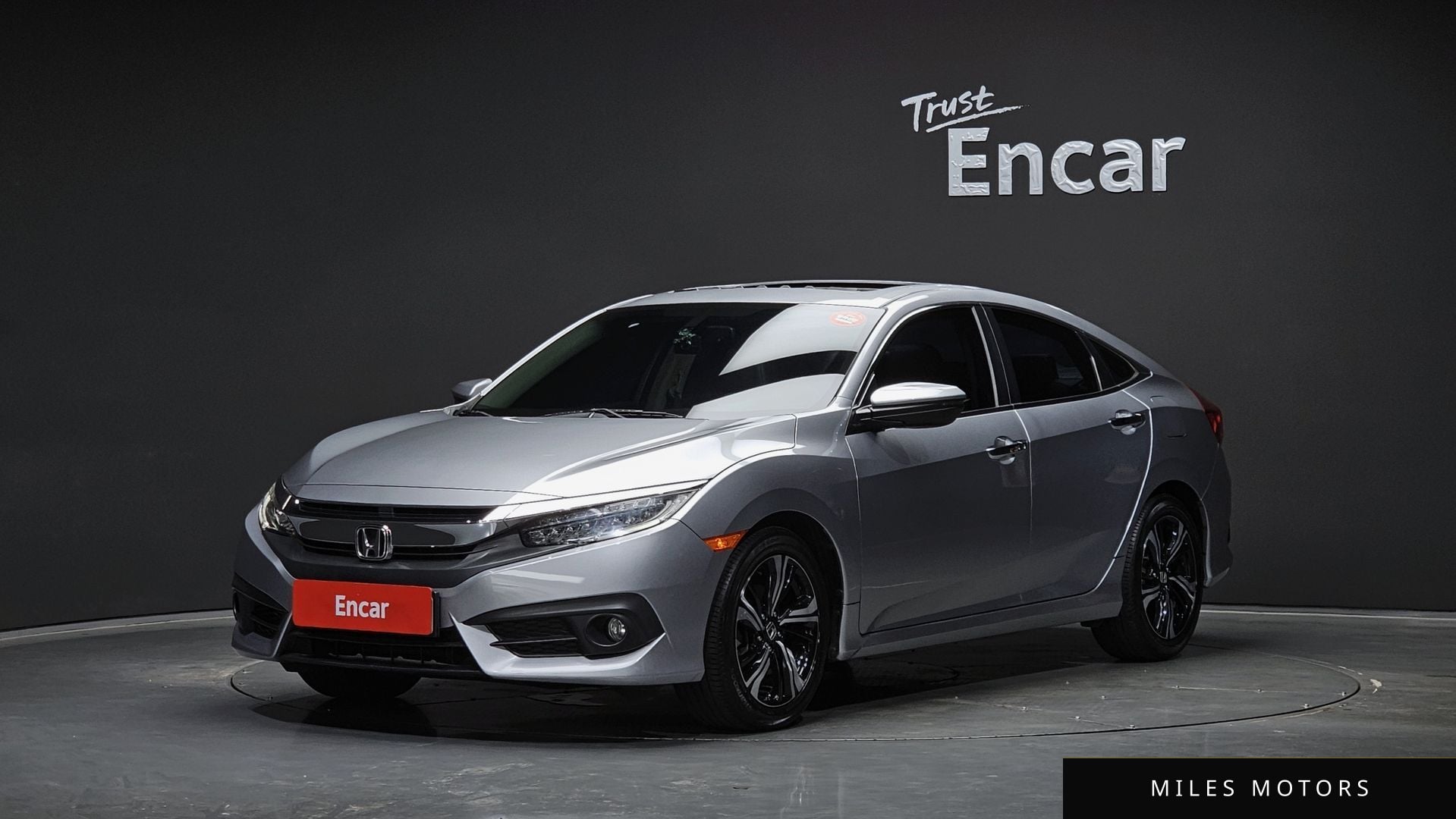 Honda Civic 2017 — фото 1 из 12