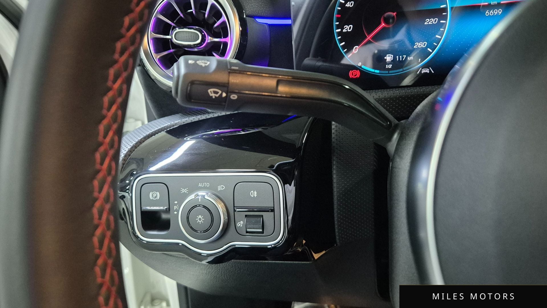 Mercedes-Benz A-Class W177 2023 — миниатюра 10