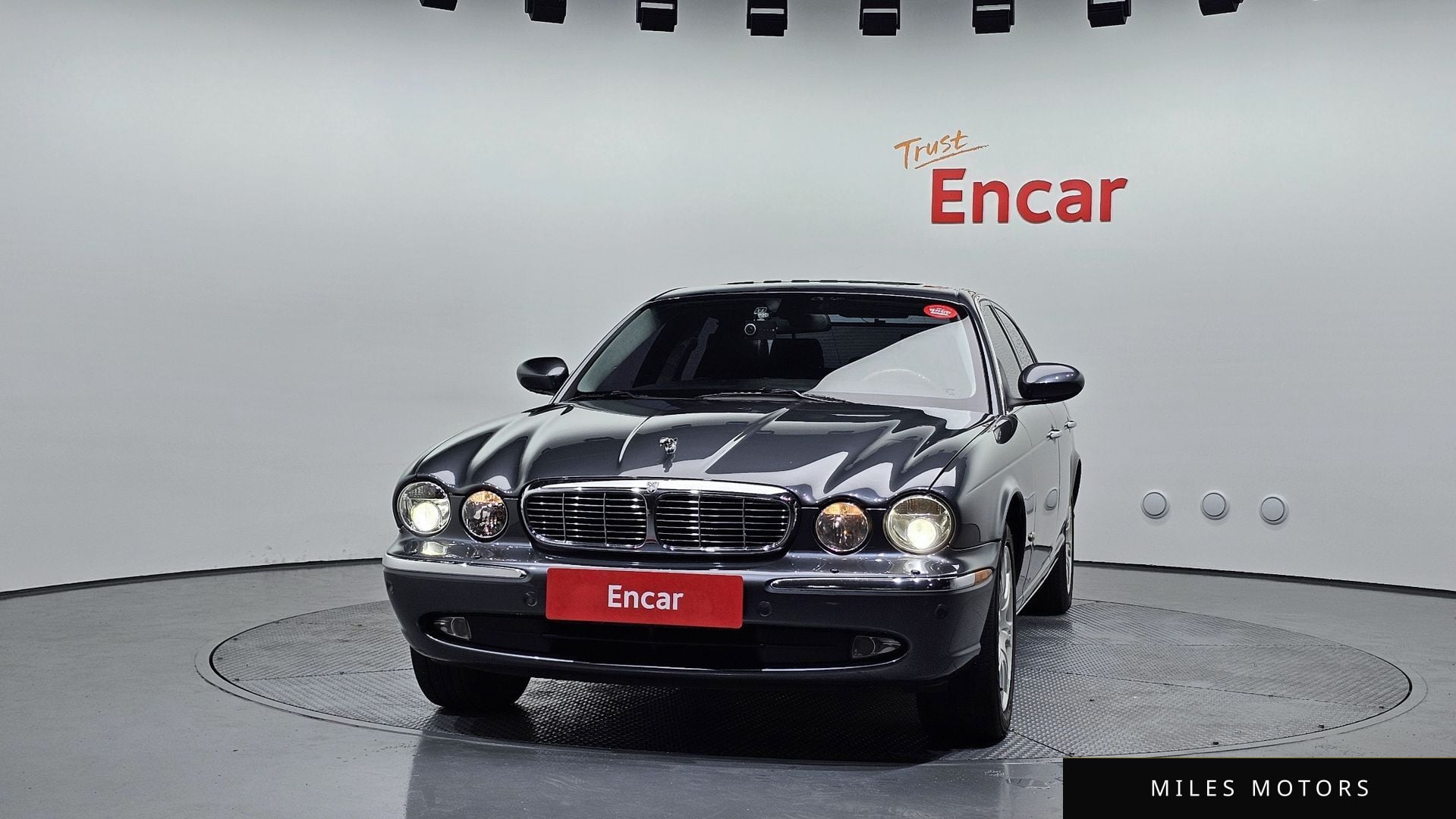 Jaguar XJ-8 2006 — миниатюра 3
