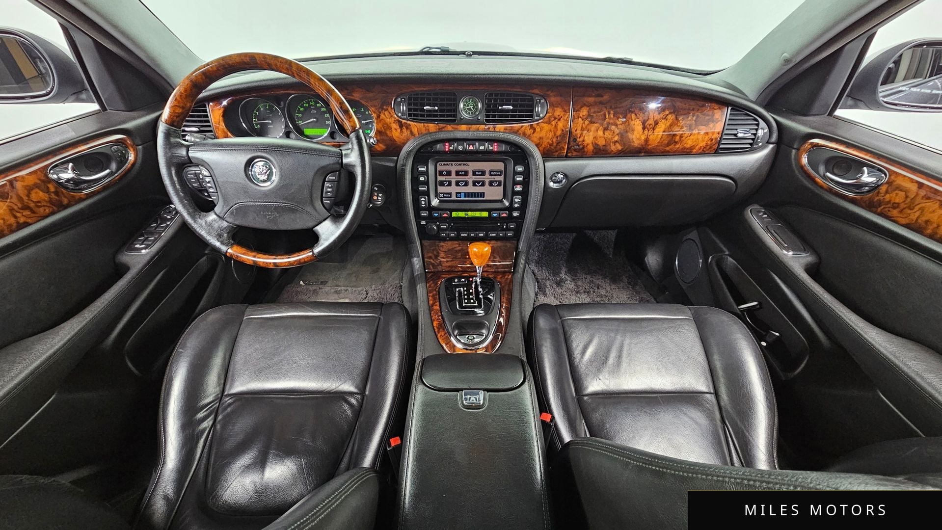 Jaguar XJ-8 2006 — миниатюра 7