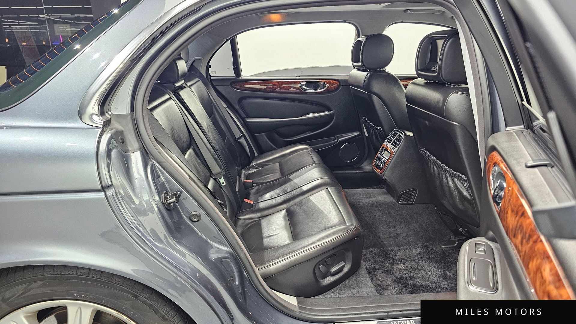 Jaguar XJ-8 2006 — миниатюра 11