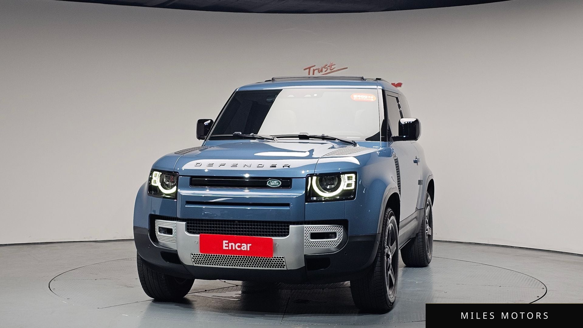 Land Rover Defender 2022 — миниатюра 2