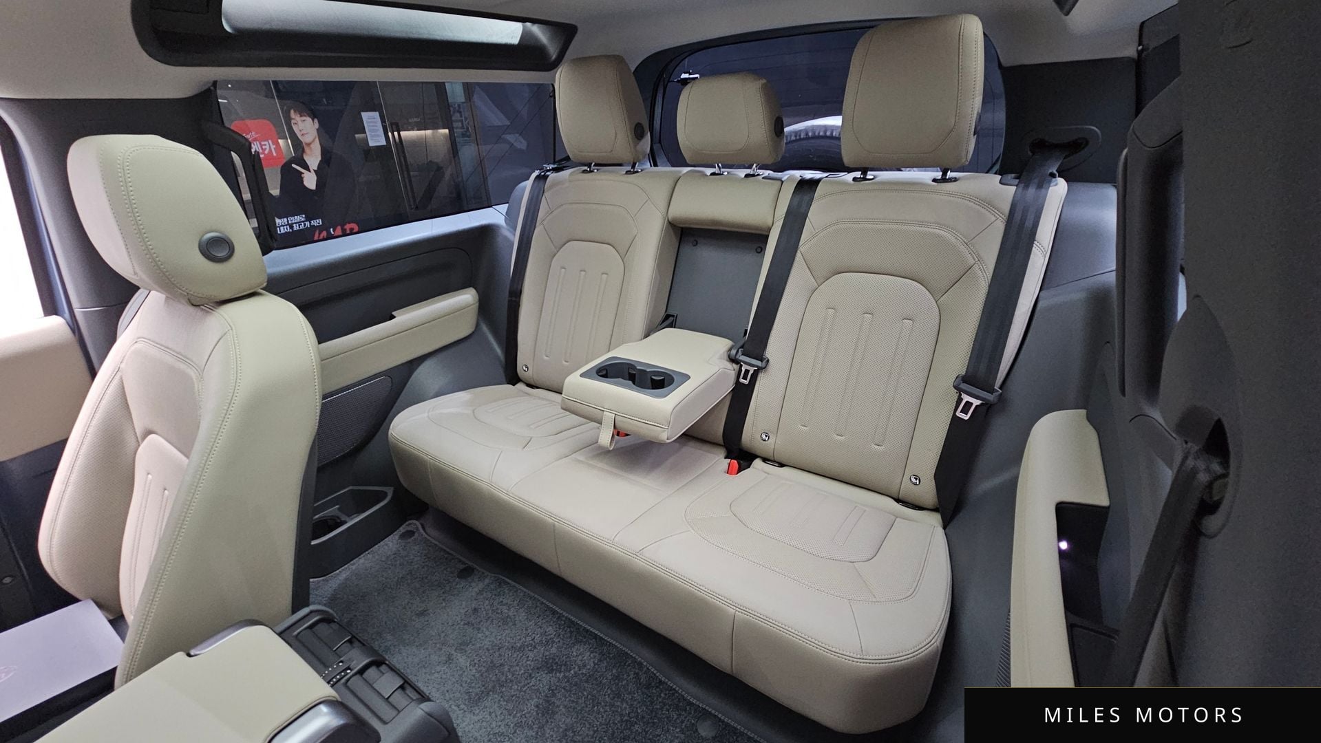 Land Rover Defender 2022 — миниатюра 12