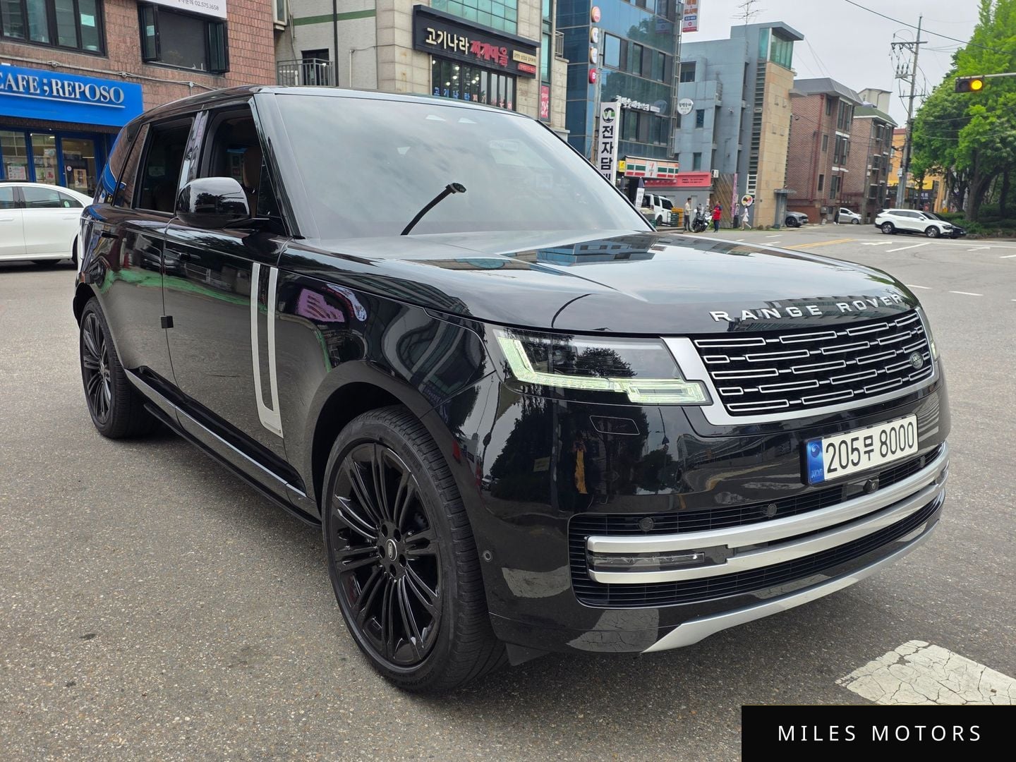 Land Rover Range Rover 2024 — миниатюра 3