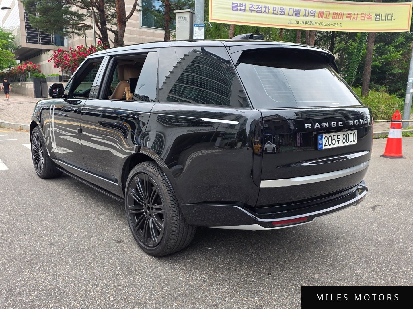 Land Rover Range Rover 2024 — миниатюра 5