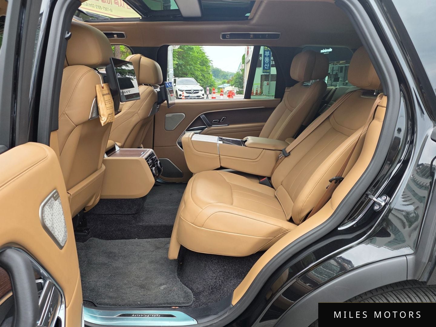 Land Rover Range Rover 2024 — миниатюра 11