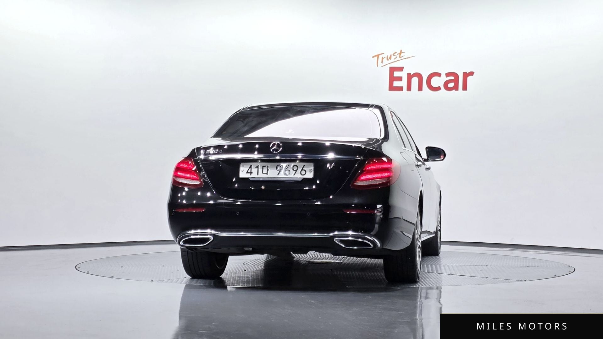 Mercedes-Benz E-Class W213 2017 — миниатюра 3