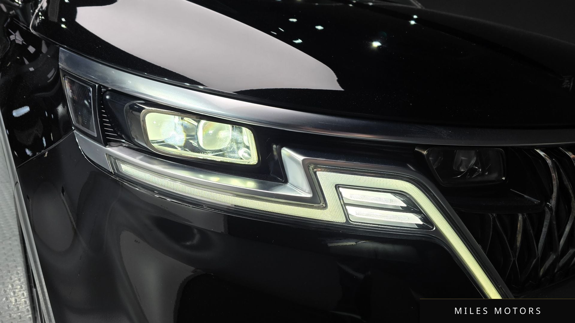 Kia Carnival 2021 — миниатюра 8