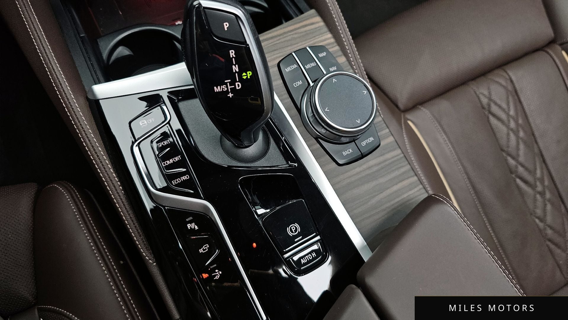 BMW 6 Series GT (G32) 2023 — миниатюра 11
