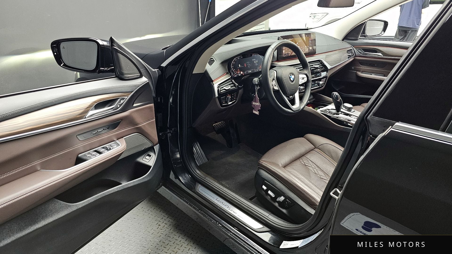 BMW 6 Series GT (G32) 2023 — миниатюра 12