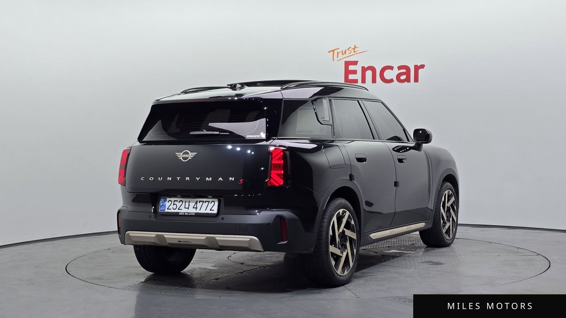 MINI Countryman 2024 — миниатюра 2