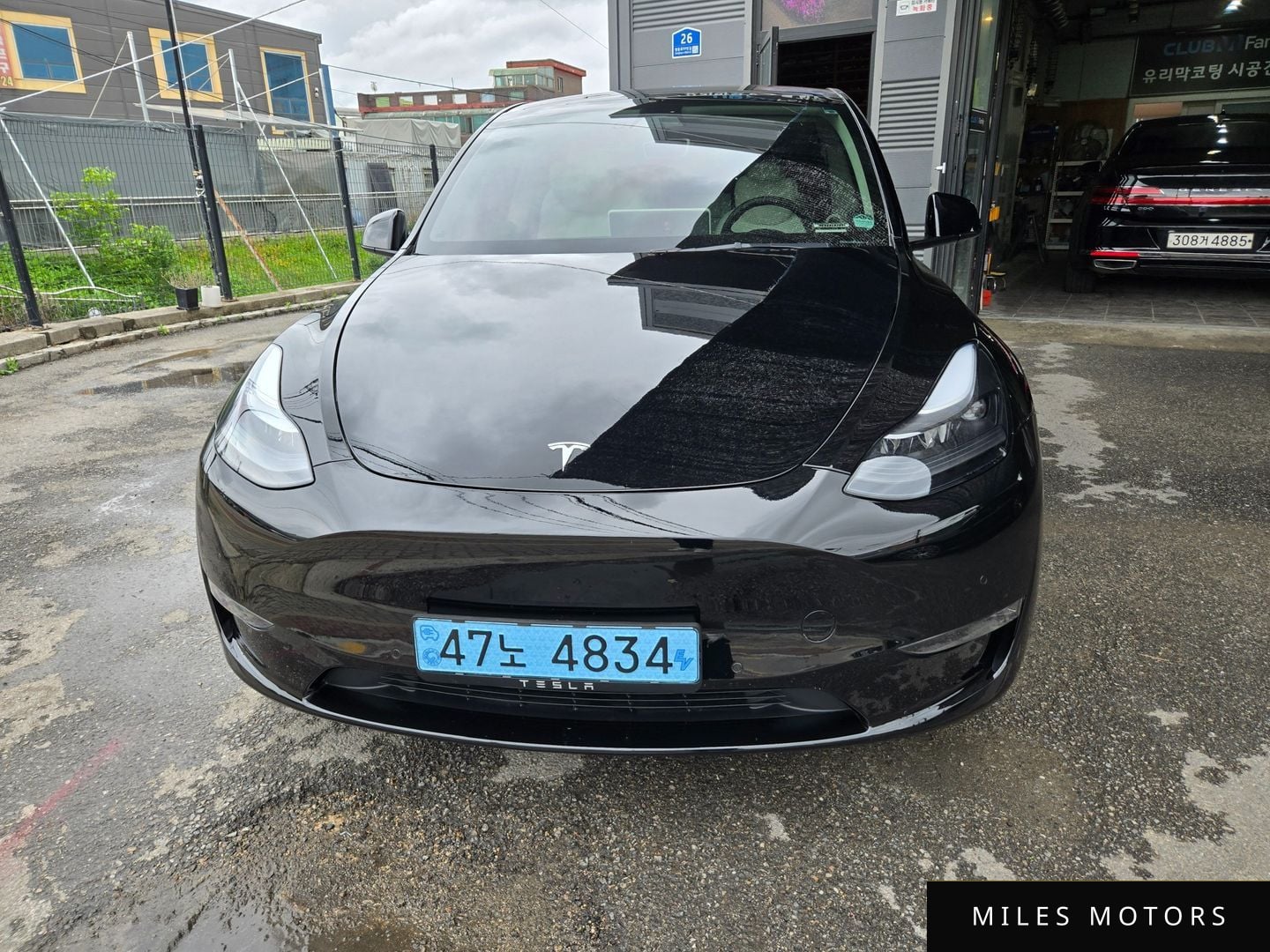 Tesla Model Y 2022 — миниатюра 2