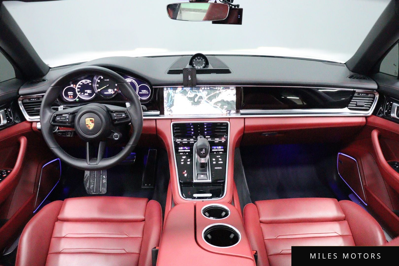 Porsche Panamera 2021 — миниатюра 6