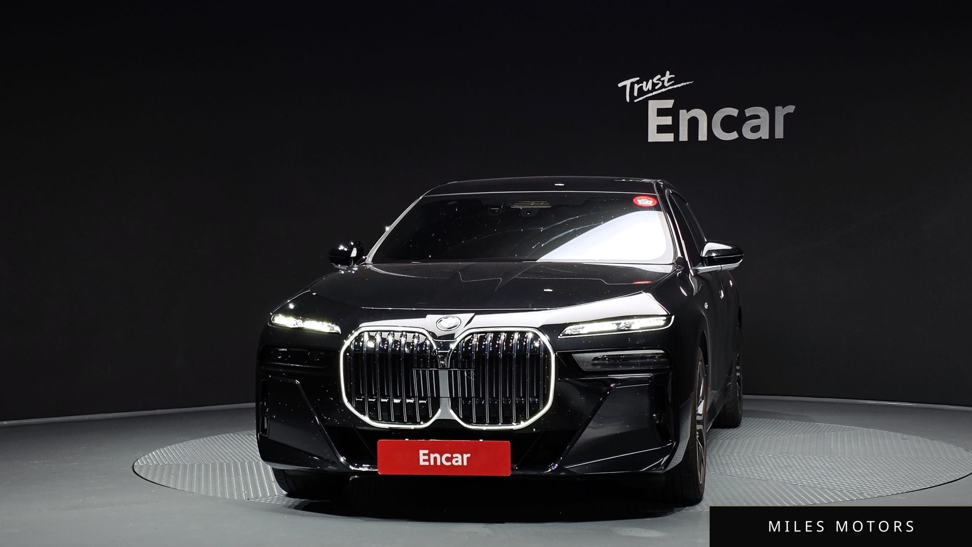 BMW 7 Series (G70) 2024 — миниатюра 3