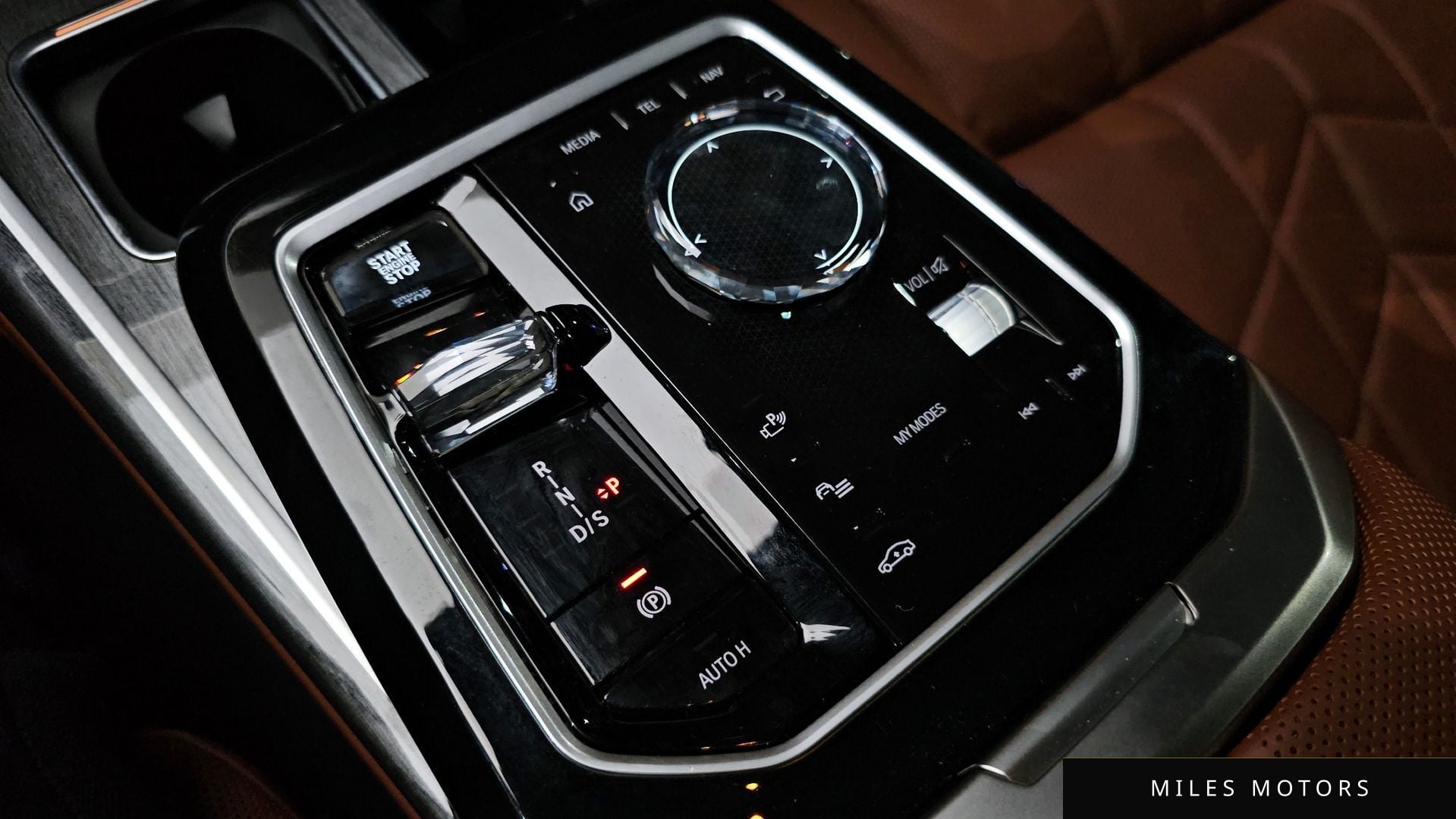 BMW 7 Series (G70) 2024 — миниатюра 12