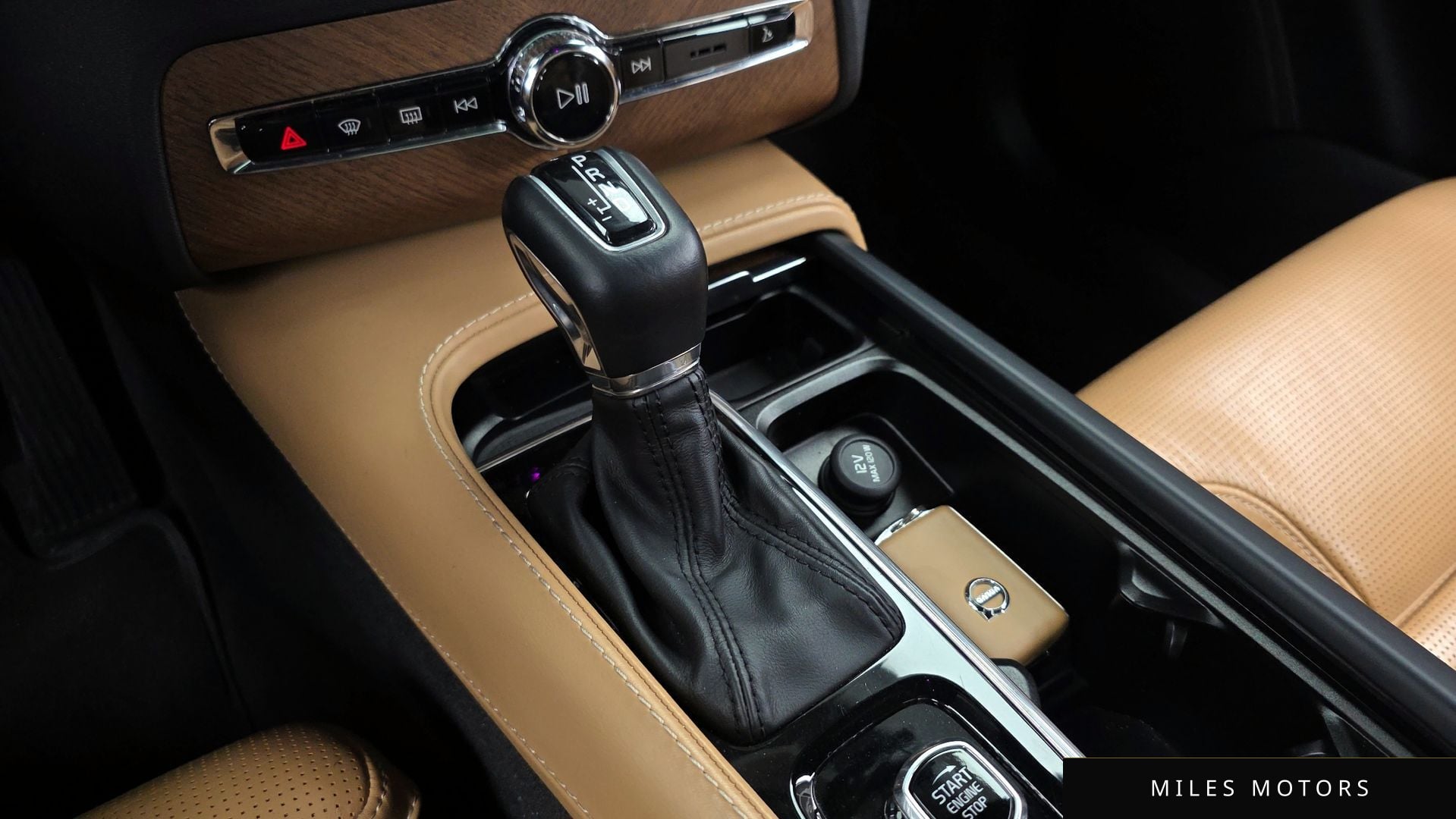 Volvo XC90 2019 — миниатюра 12