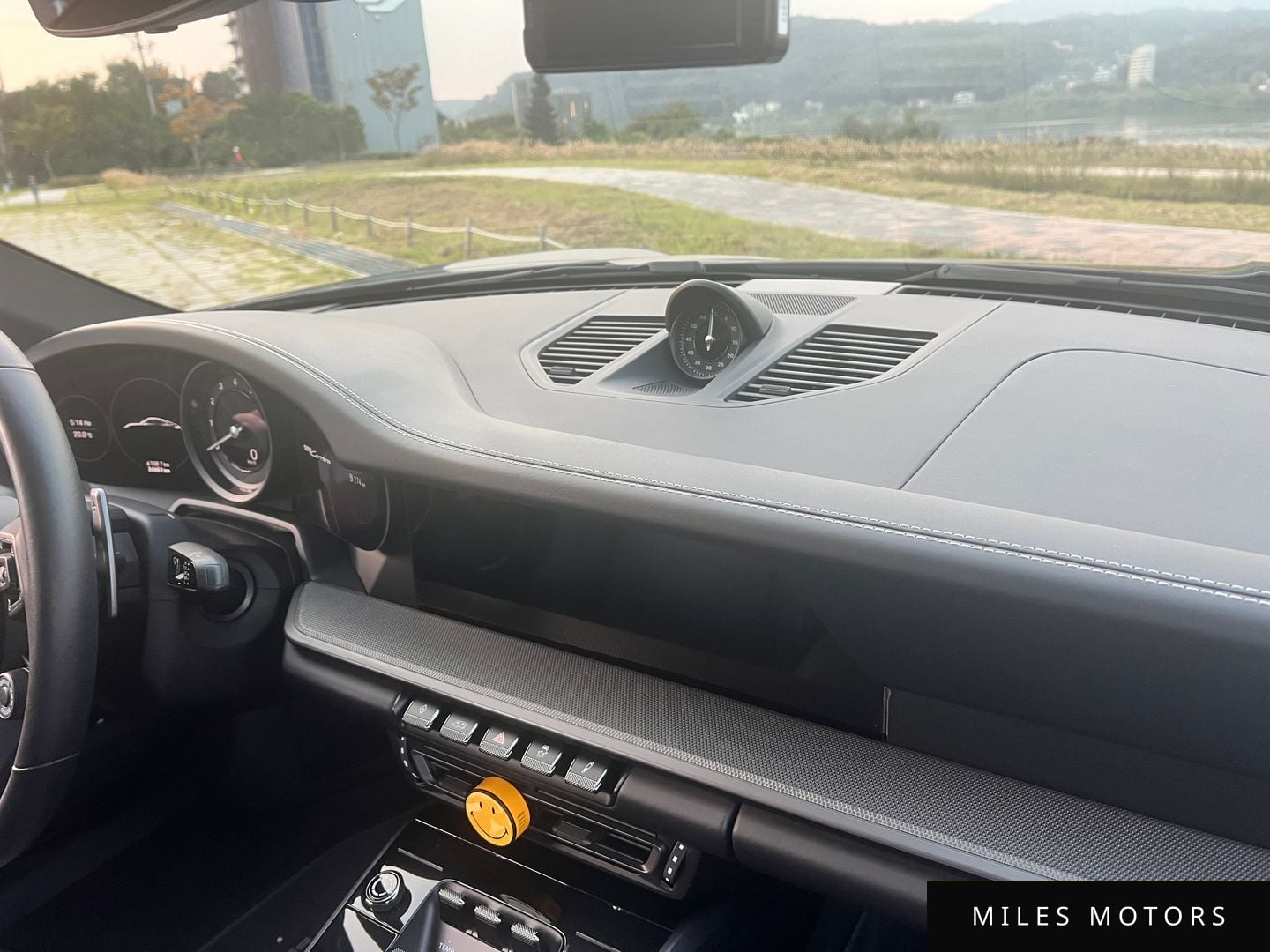 Porsche 911 (992) 2020 — миниатюра 5