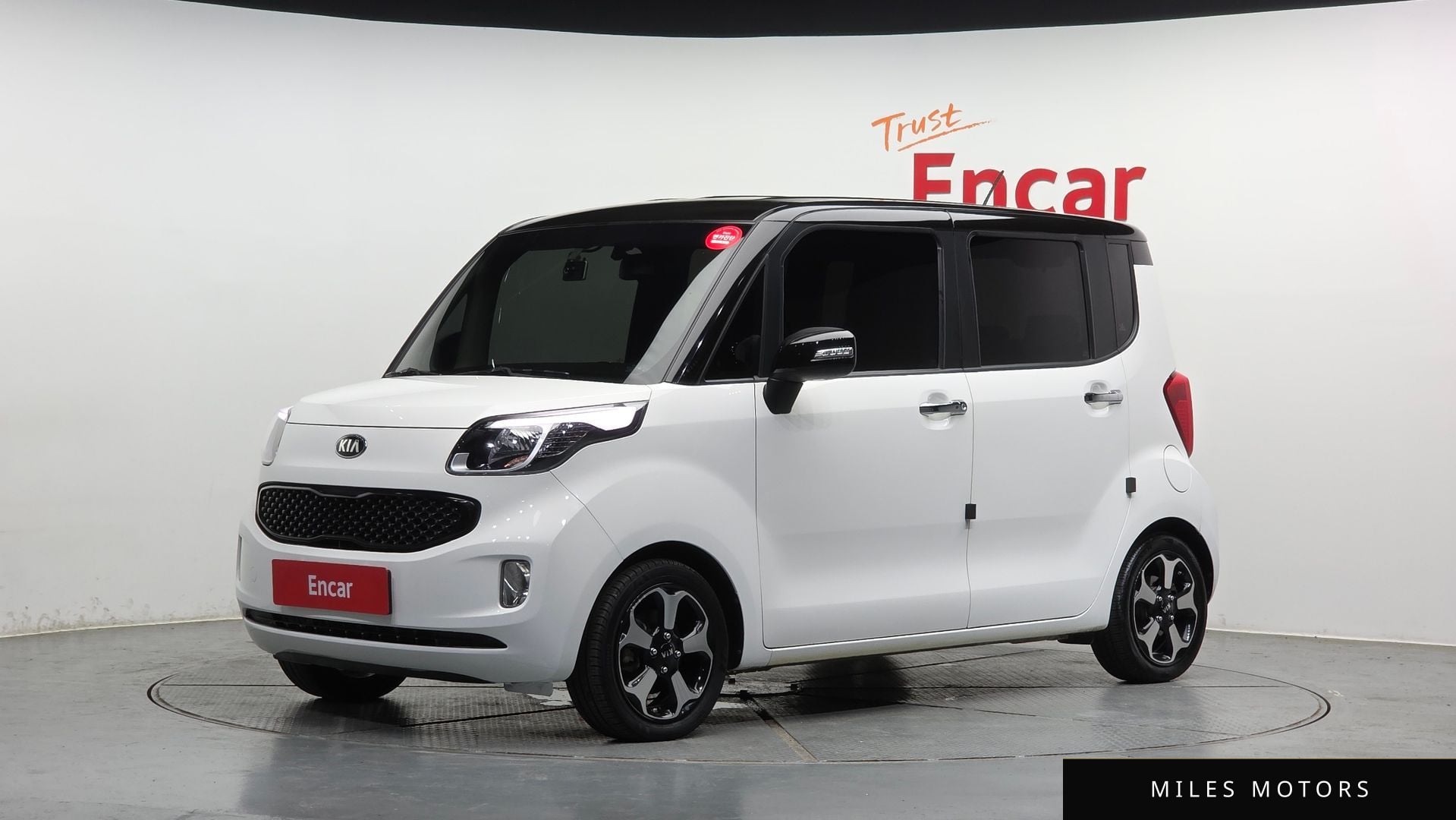 Kia Ray 2017 — фото 1 из 12