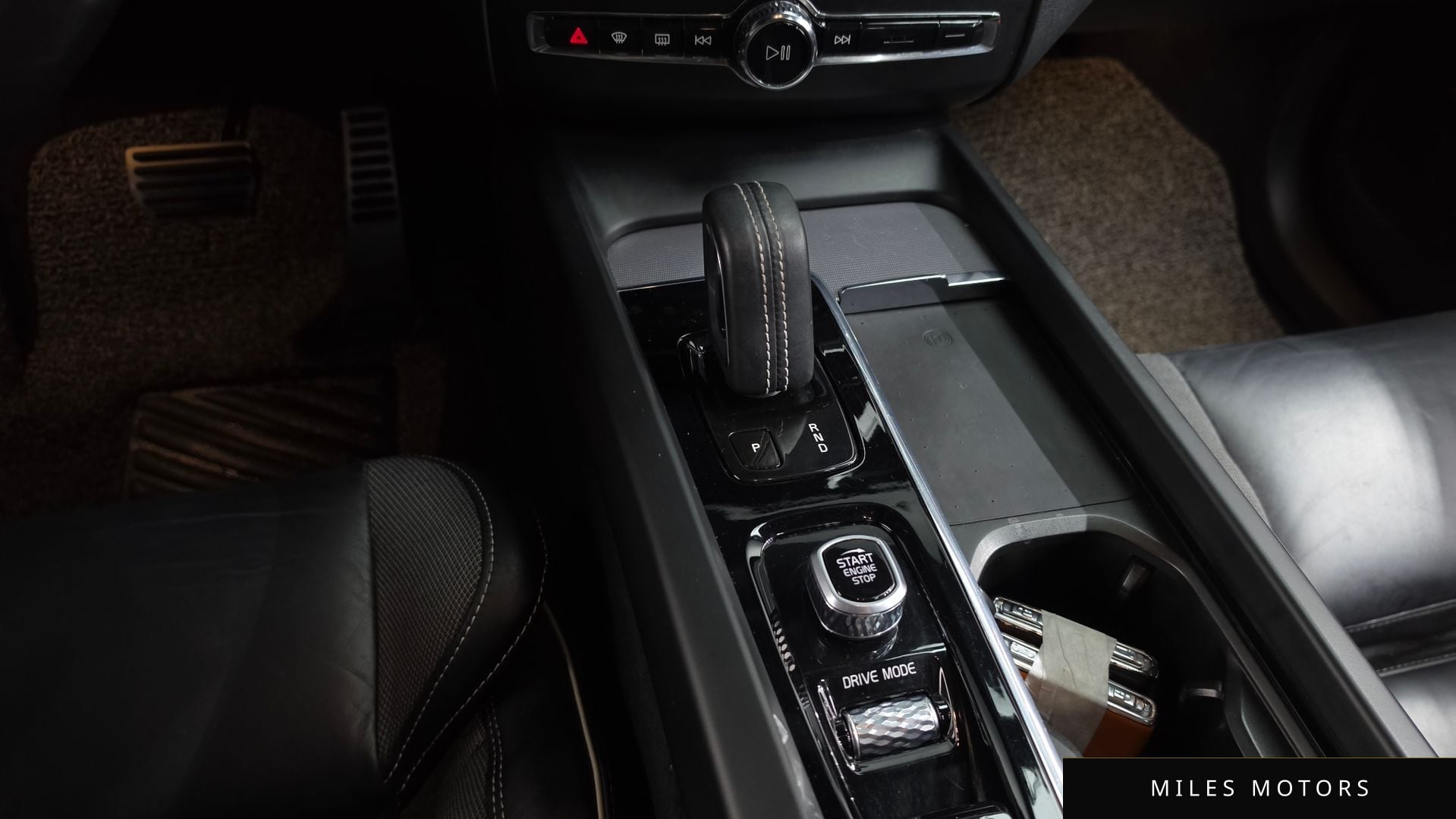 Volvo XC60 2021 — миниатюра 12