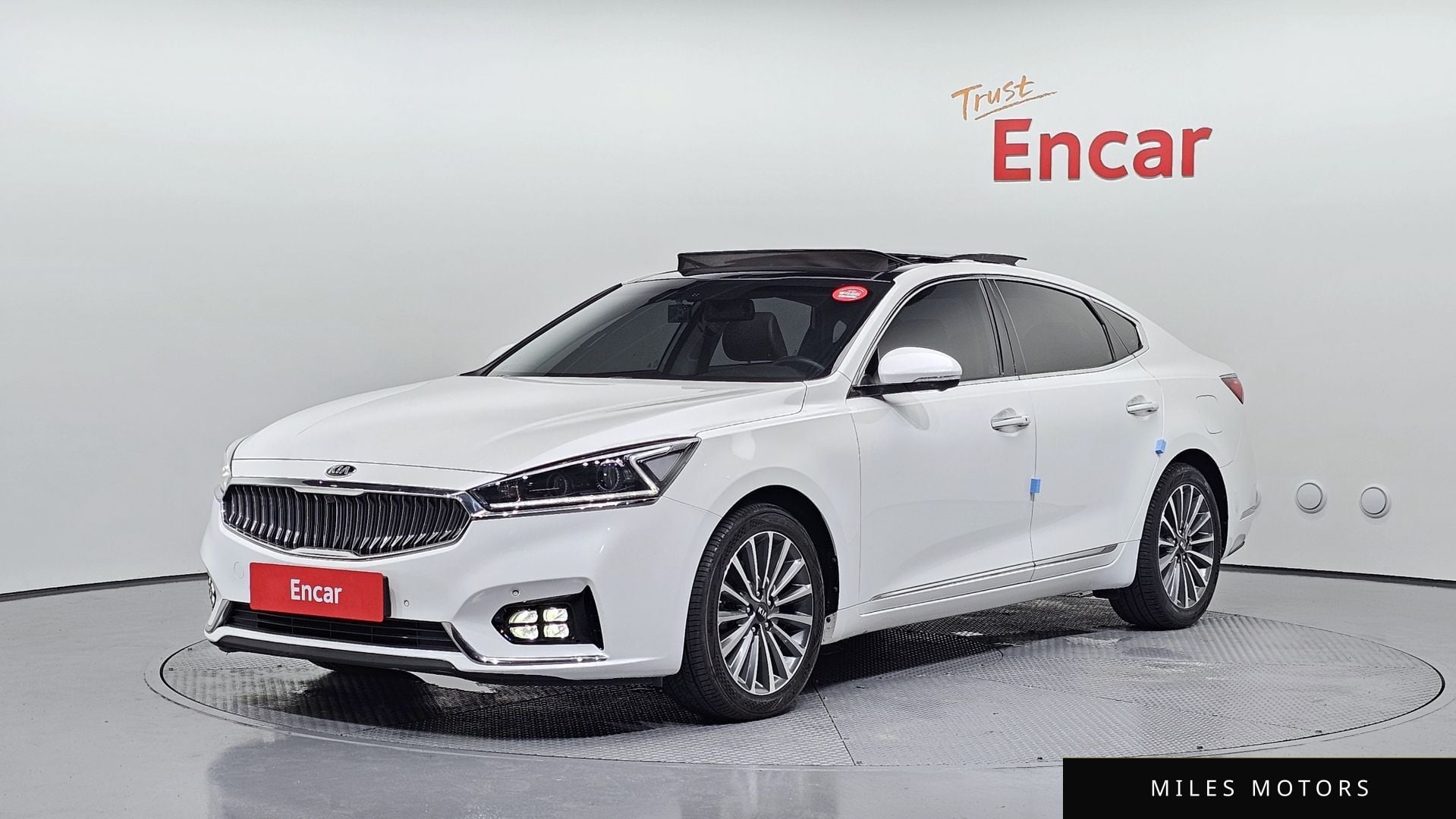 Kia K7 2016 — фото 1 из 12
