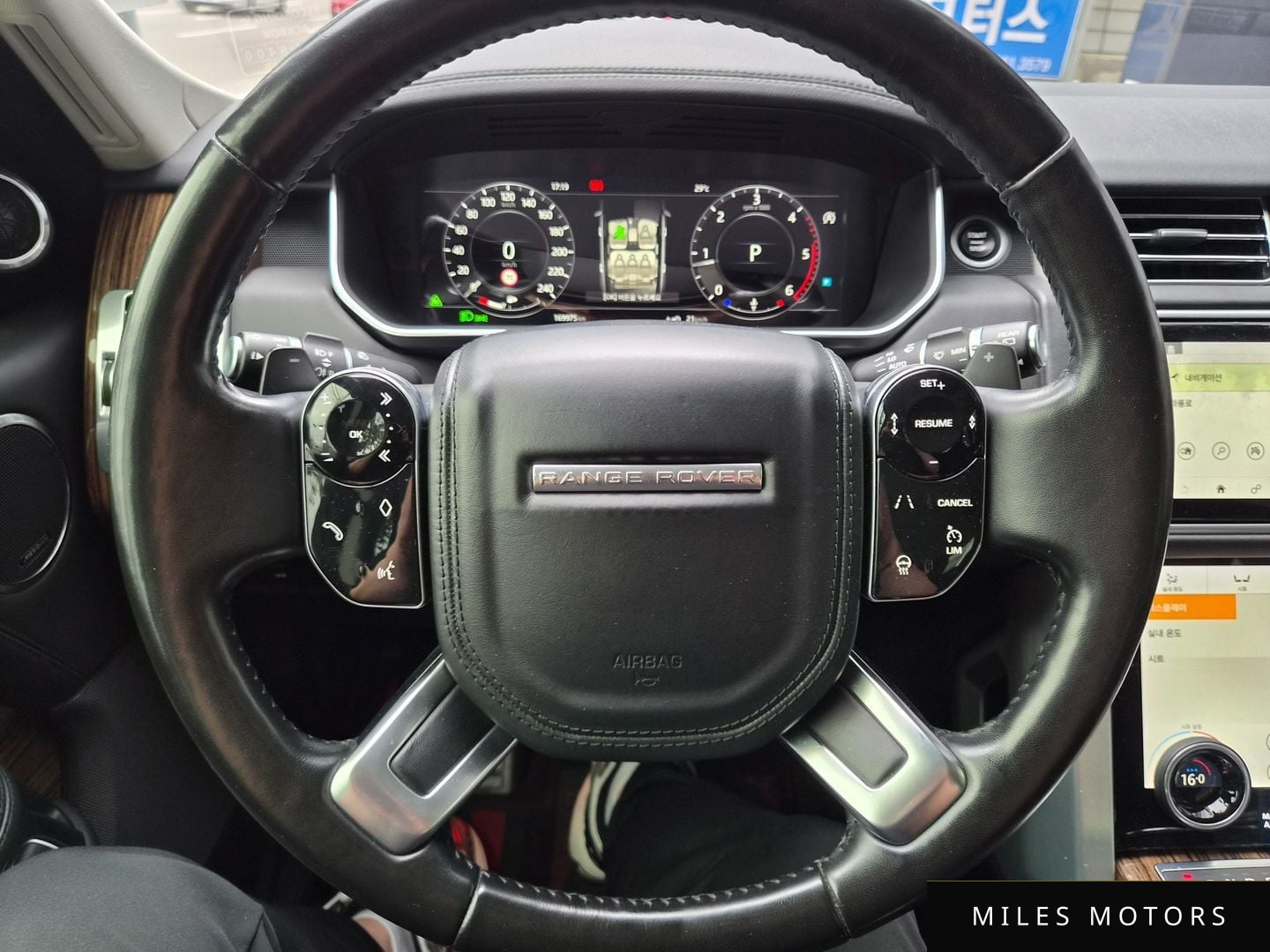 Land Rover Range Rover 2018 — миниатюра 7