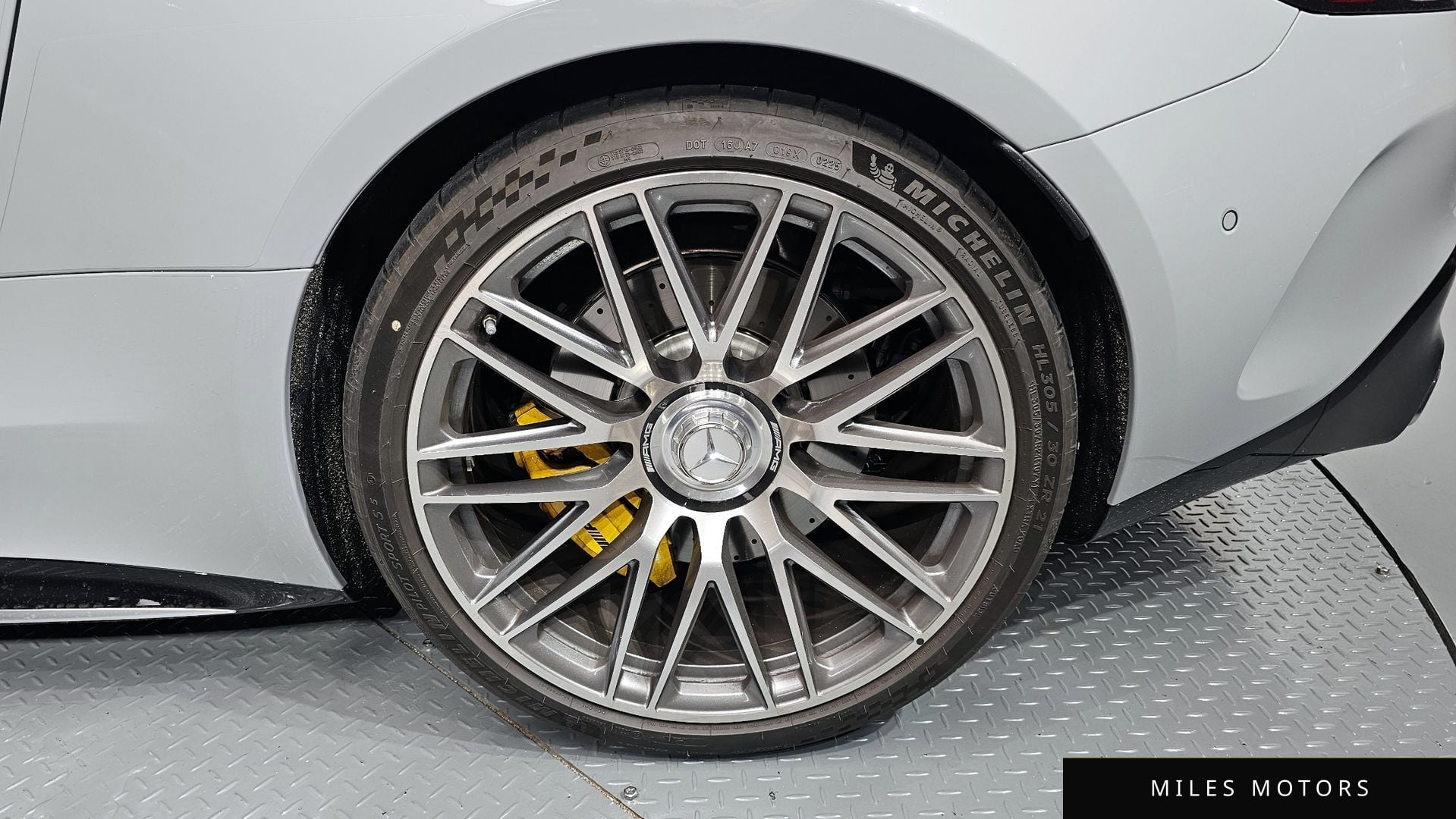 Mercedes-Benz AMG GT C192 2025 — миниатюра 7