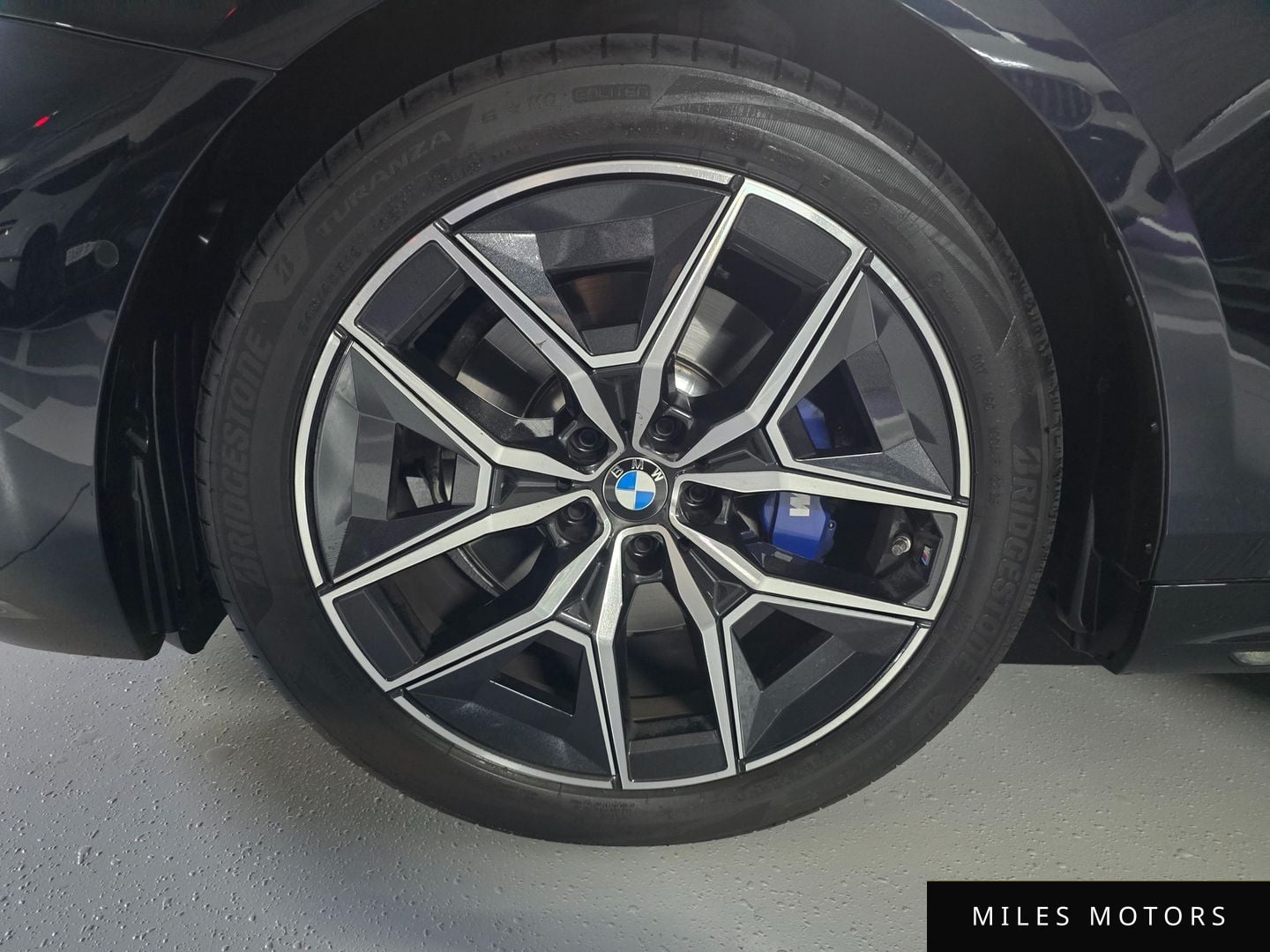 BMW 5 Series (G60) 2026 — миниатюра 5