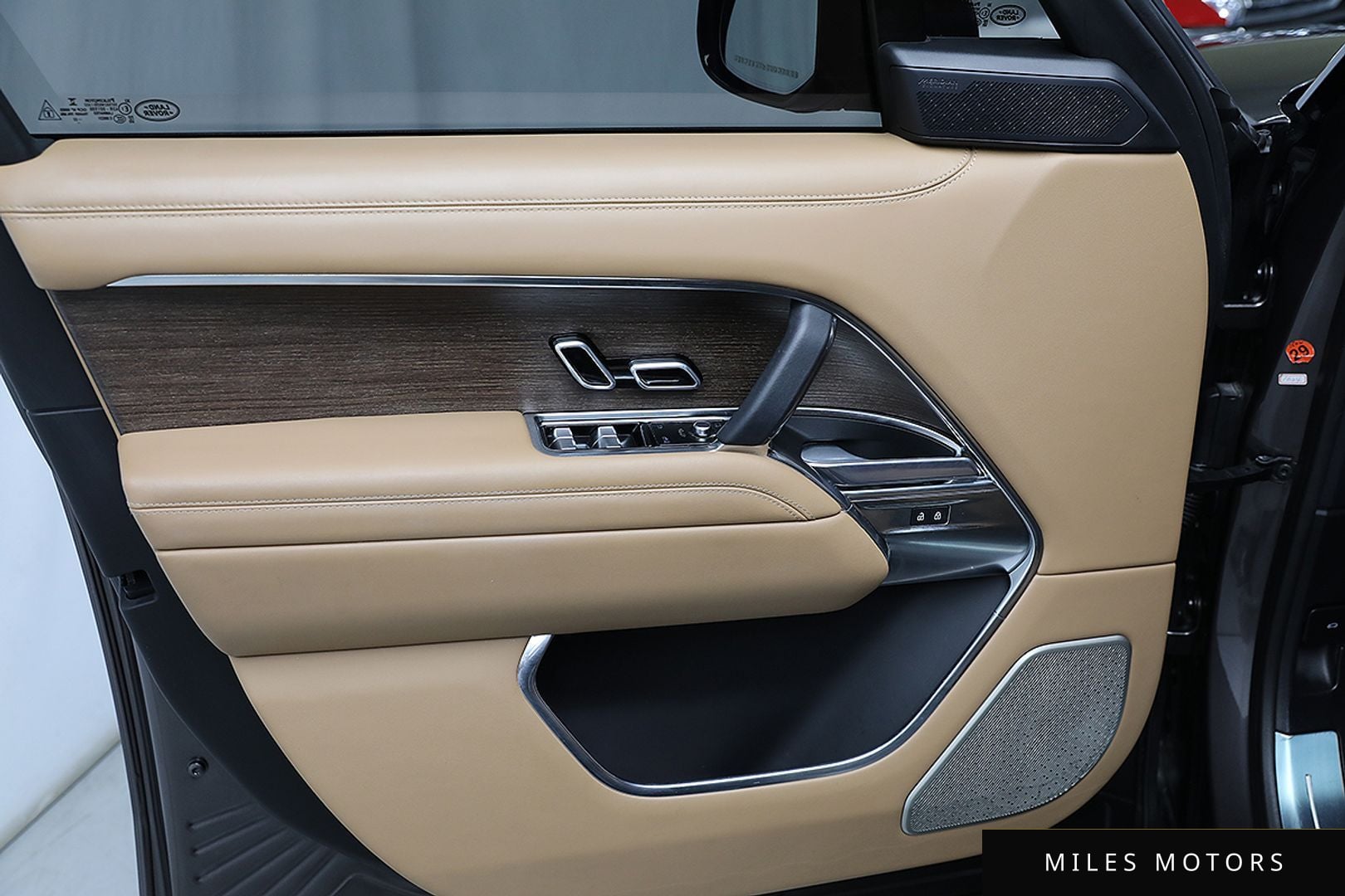 Land Rover Range Rover 2023 — миниатюра 6