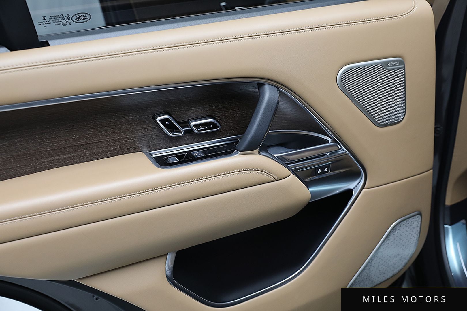 Land Rover Range Rover 2023 — миниатюра 12