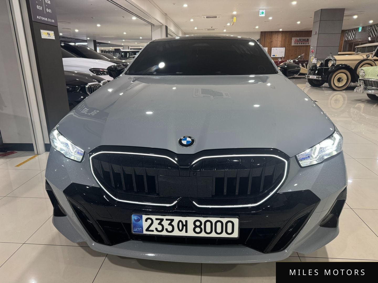 BMW 5 Series (G60) 2024 — миниатюра 3