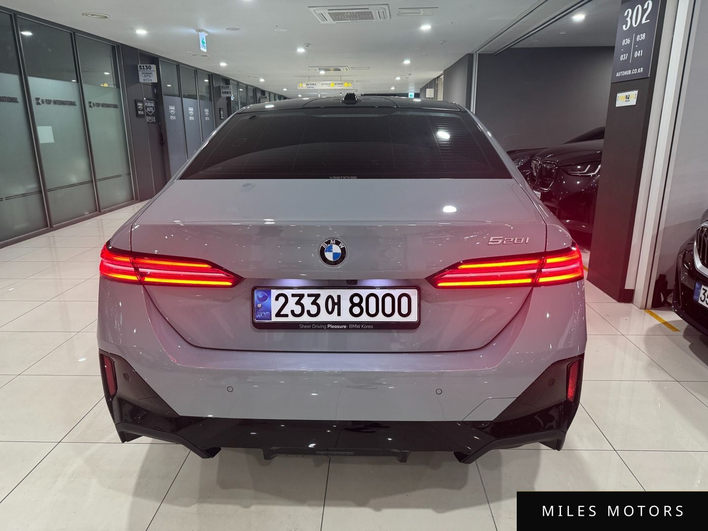 BMW 5 Series (G60) 2024 — миниатюра 4