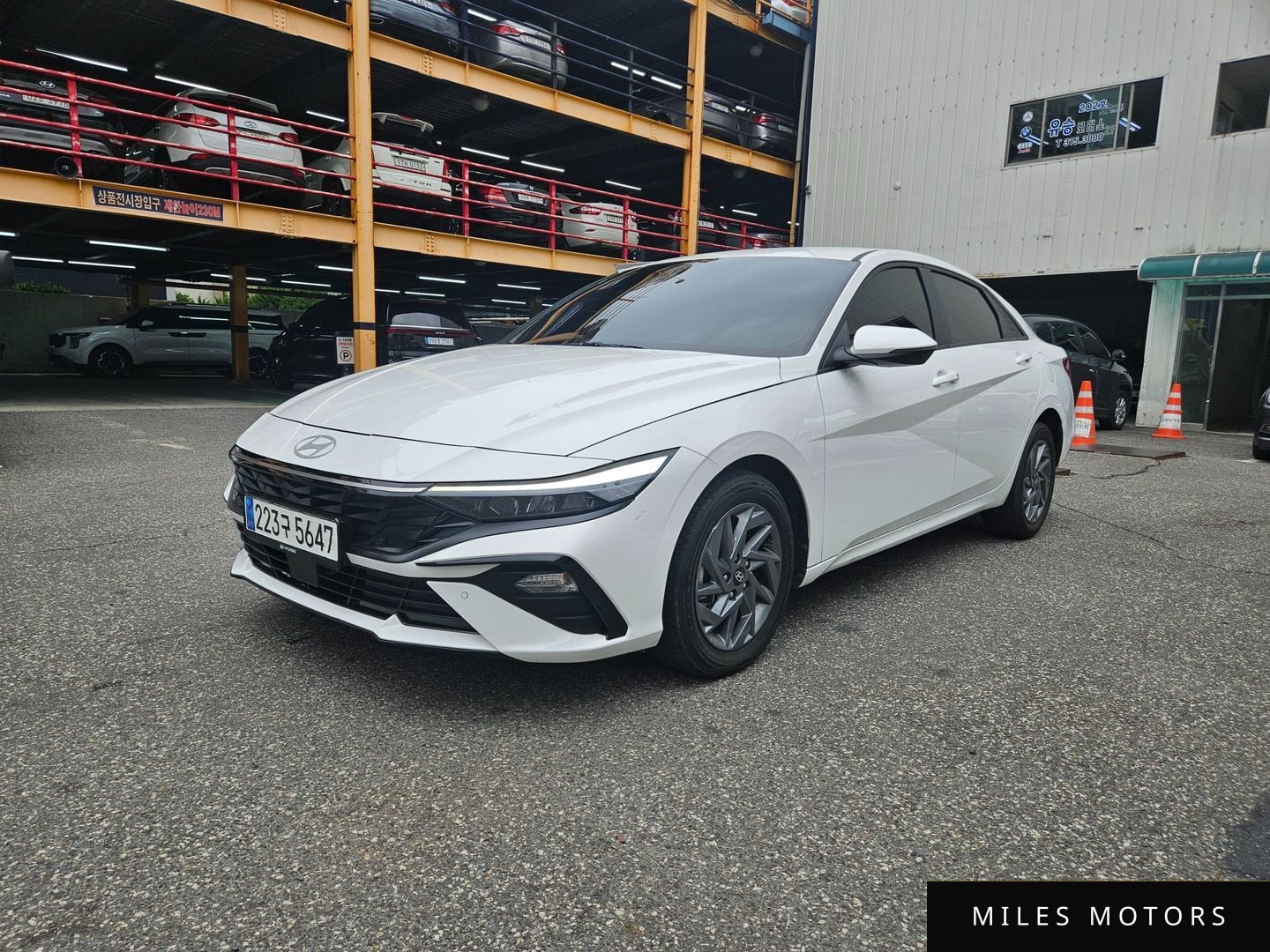 Hyundai AVANTE 2024 — фото 1 из 12