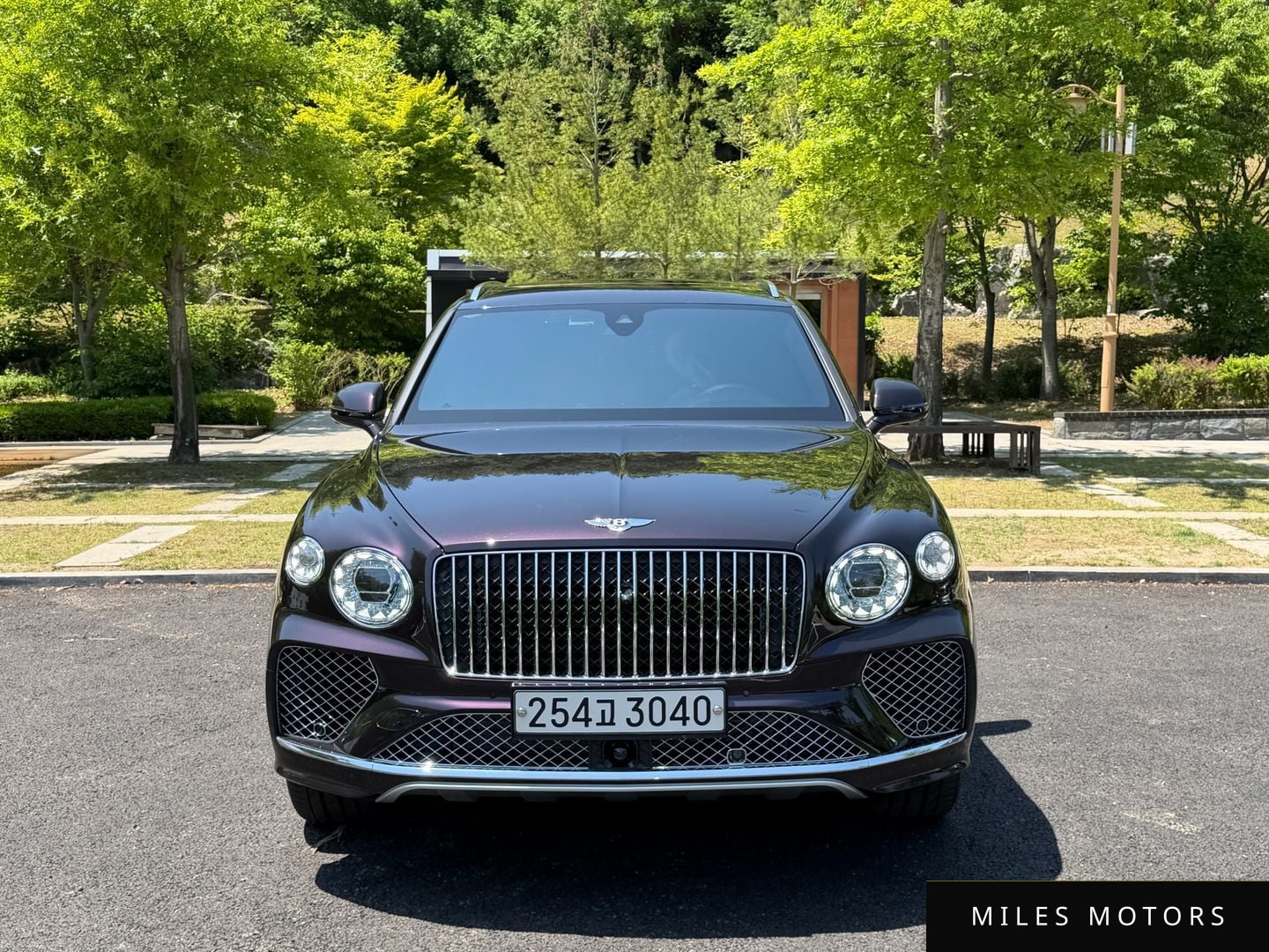 Bentley Bentayga 2024 — миниатюра 3