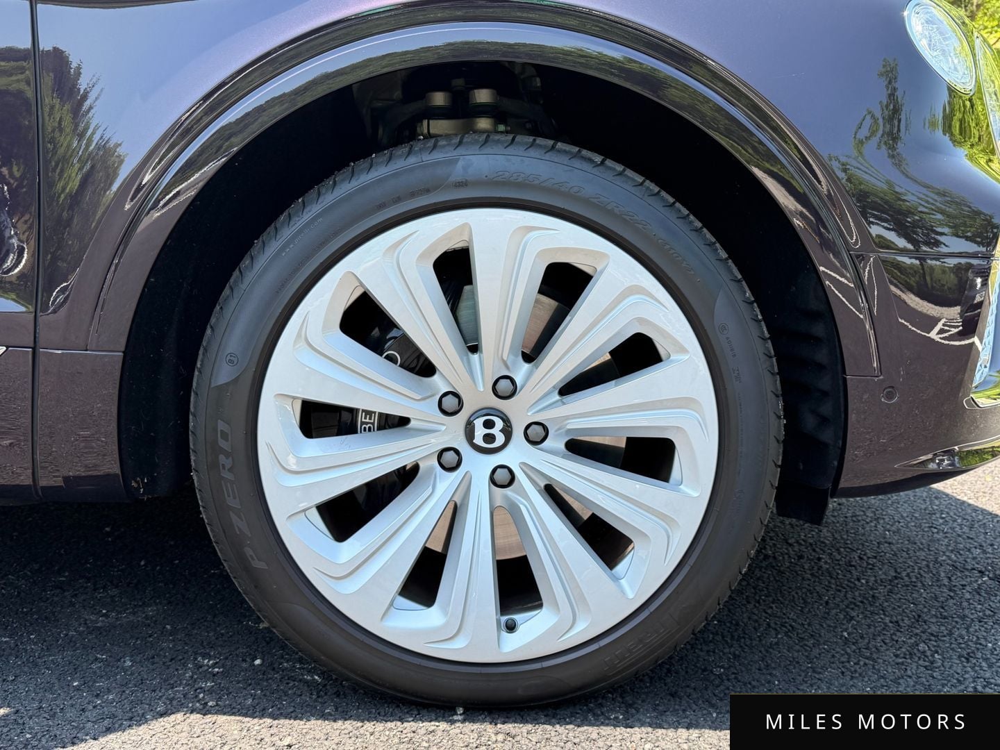 Bentley Bentayga 2024 — миниатюра 5