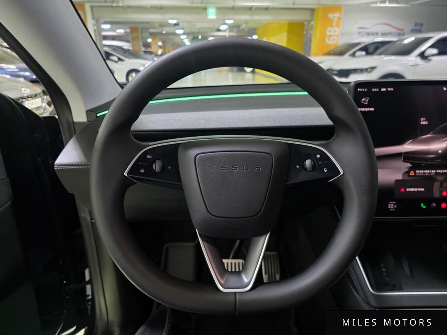 Tesla Model Y 2025 — миниатюра 5