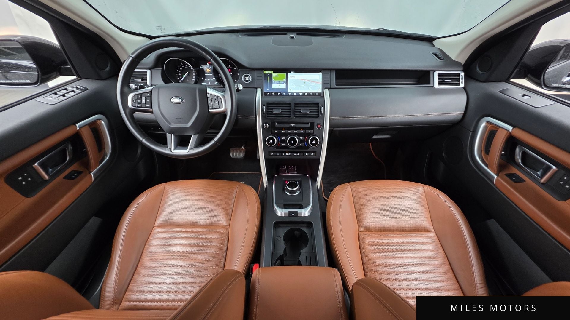 Land Rover Discovery Sport 2017 — миниатюра 10
