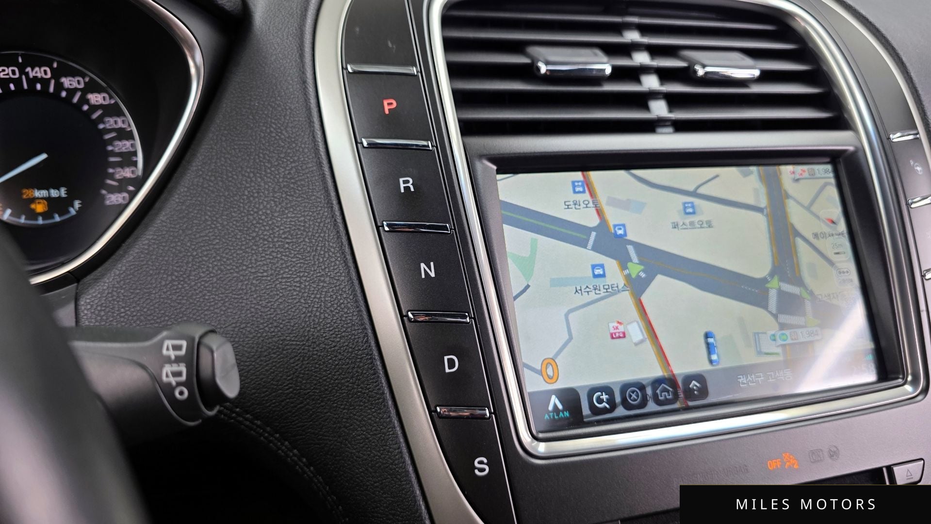 Lincoln MKX 2017 — миниатюра 12