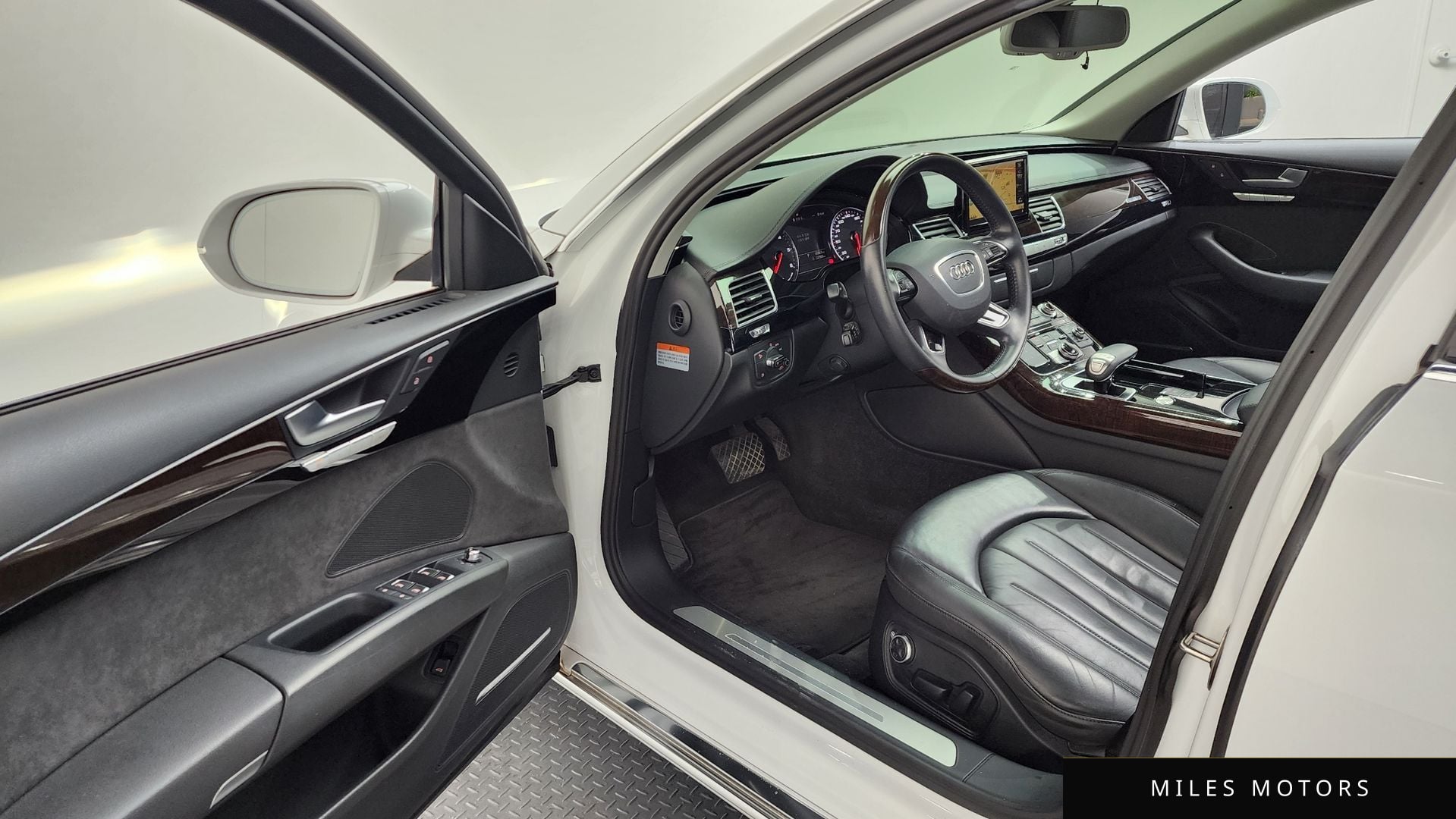 Audi A8 2014 — миниатюра 10