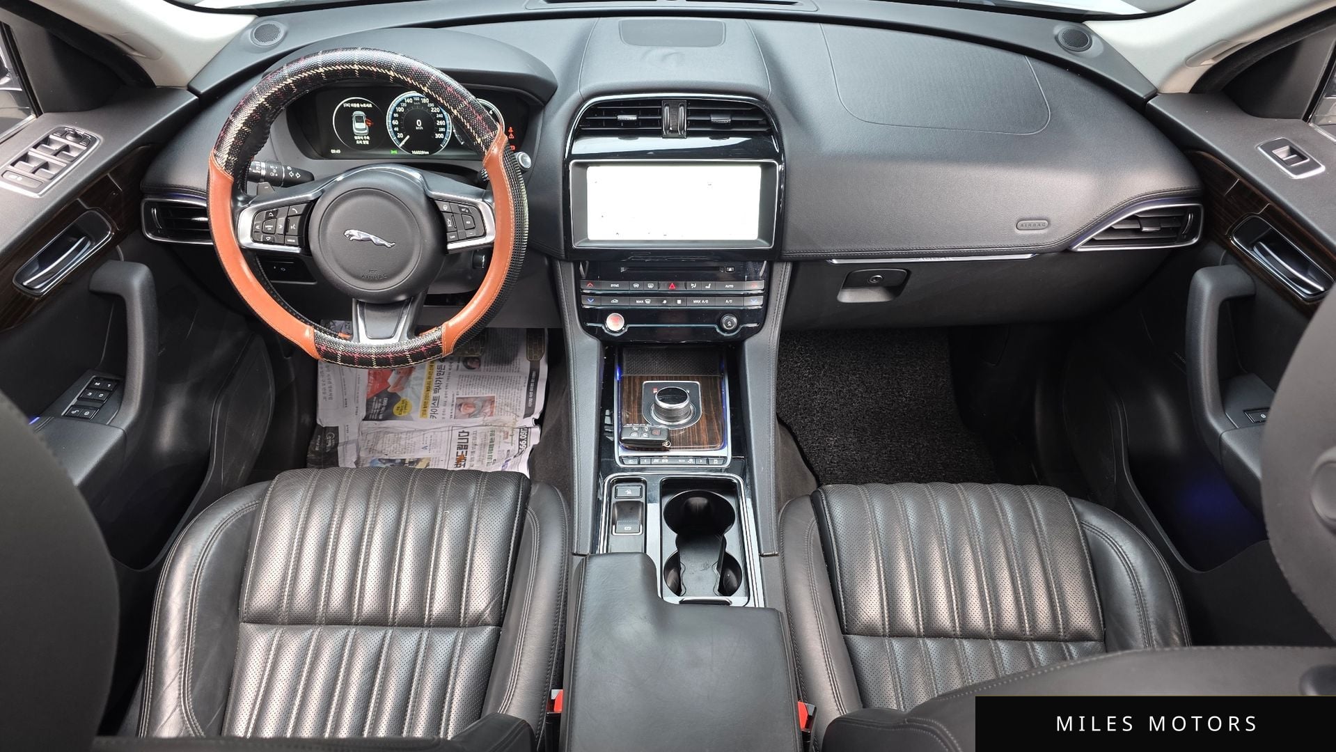 Jaguar F-PACE 2018 — миниатюра 7
