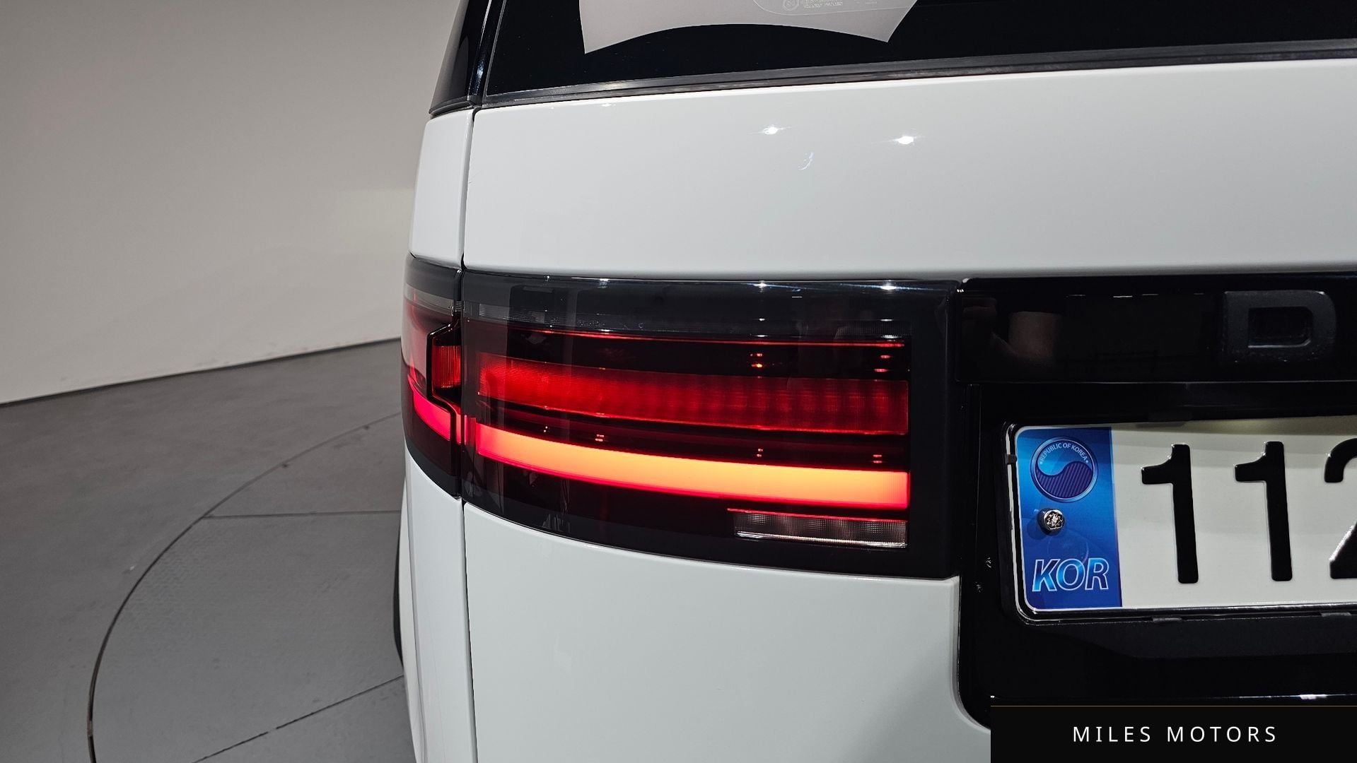 Land Rover Discovery 2022 — миниатюра 8