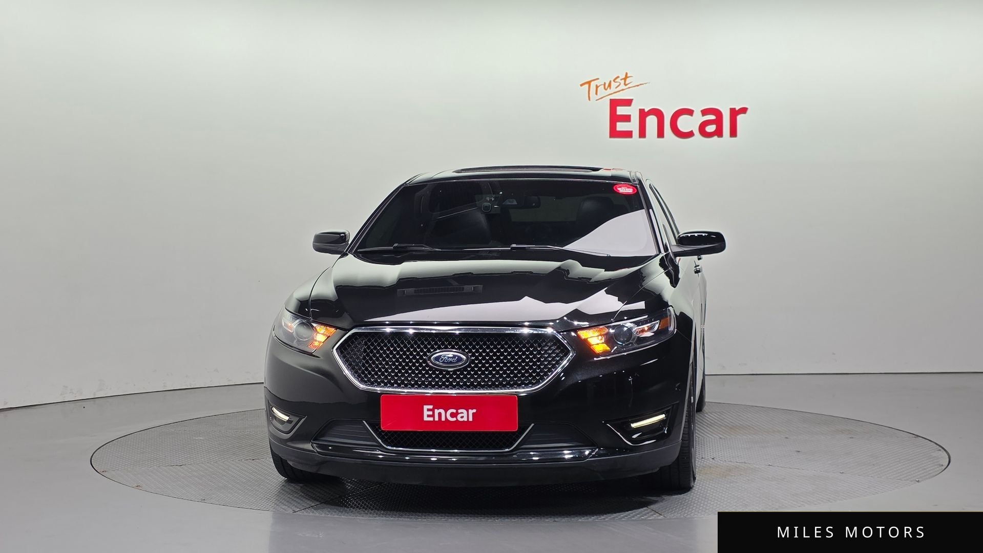 Ford Taurus 2015 — миниатюра 3