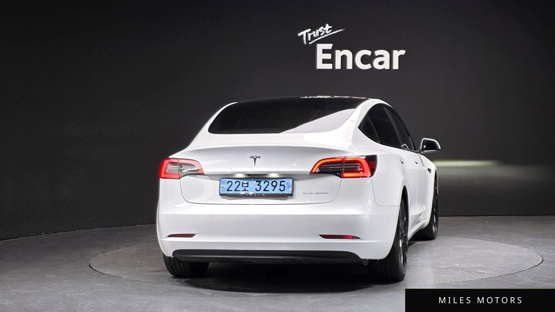 Tesla Model 3 2021 — миниатюра 4
