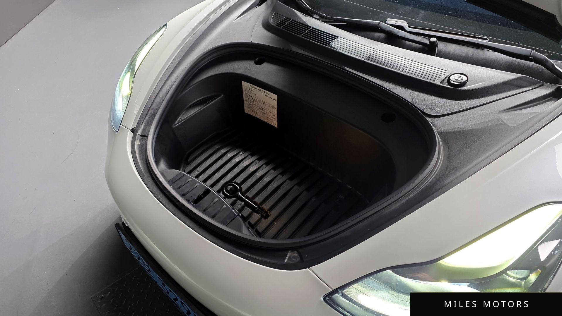 Tesla Model 3 2021 — миниатюра 6