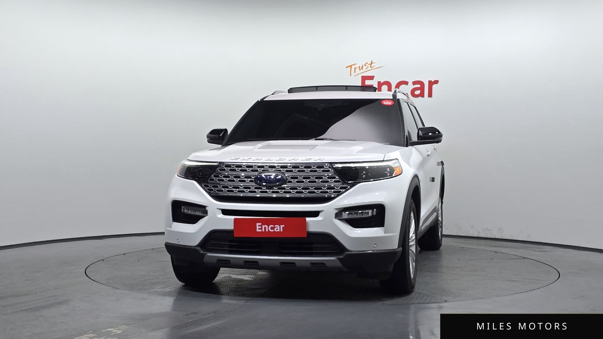Ford Explorer 2021 — миниатюра 3